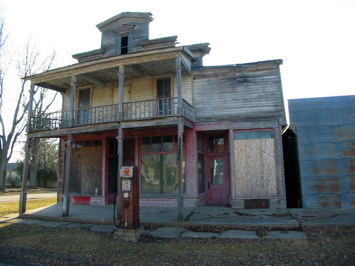 Shell Gas - 2003 Photo (newer photo)